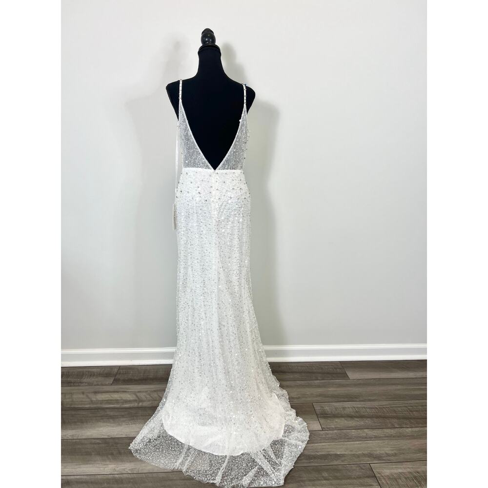 Mac Duggal Embellished Trumpet Gown Dress in White Size 6 Sequin Wedding Bridal - Picture 2 of 10